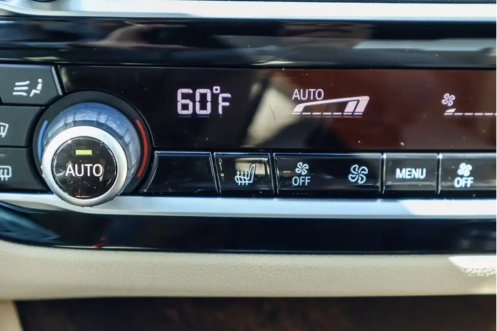 $15000 : BMW 5 Series 2018 530e iPerf image 8