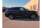 $37998 : Genesis GV70 2022 AWD 2.5T S thumbnail