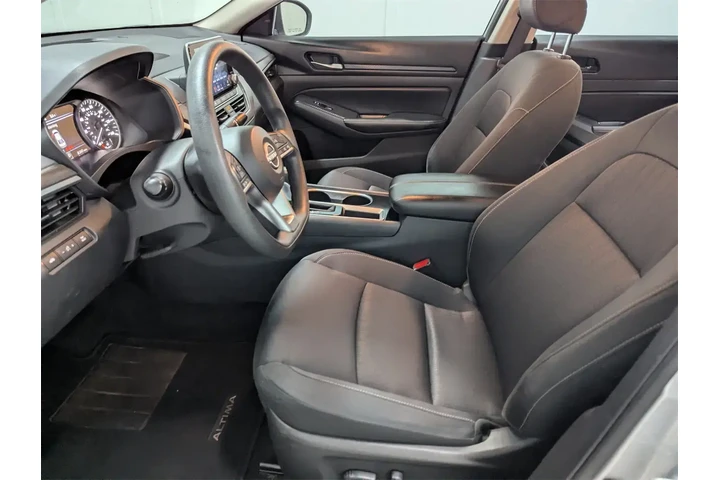 $21997 : Nissan Altima 2024 2.5 SV 4d image 10