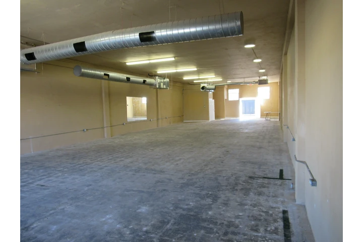 $679000 : Edificio Comercial en Compton image 6