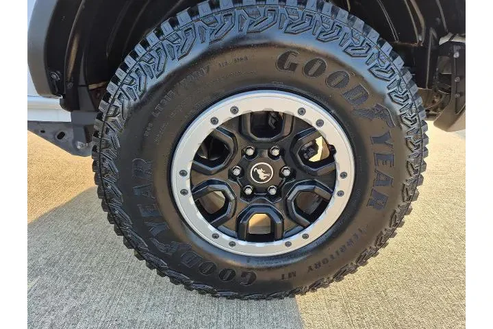 $37486 : Ford Bronco 2023 4x4 Outer B image 5