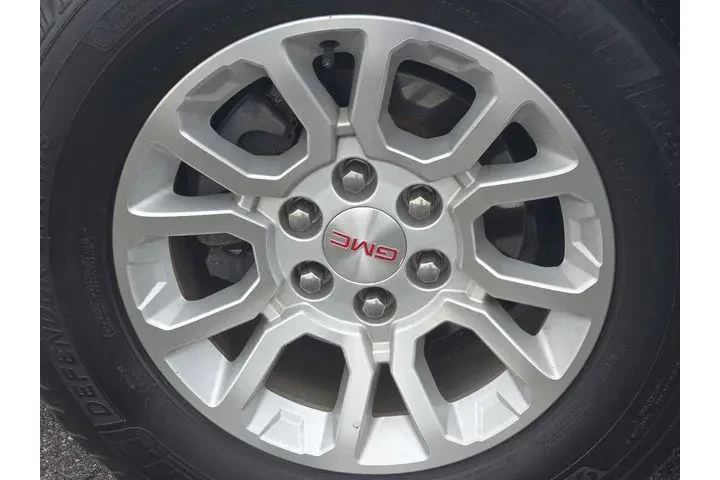 $26835 : GMC Yukon 2018 4x4 SLT 4dr S image 8