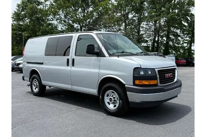 $22875 : GMC Savana 2023 2500 3dr Car image 2