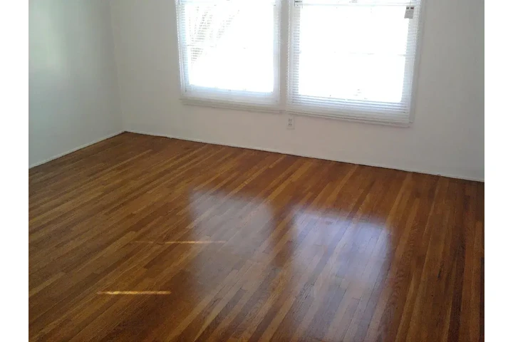$1400 : Pico Rivera Available!!! image 5