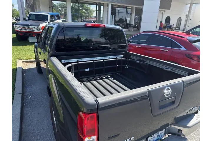 $10750 : Nissan Frontier 2011 4x4 S 4 image 7