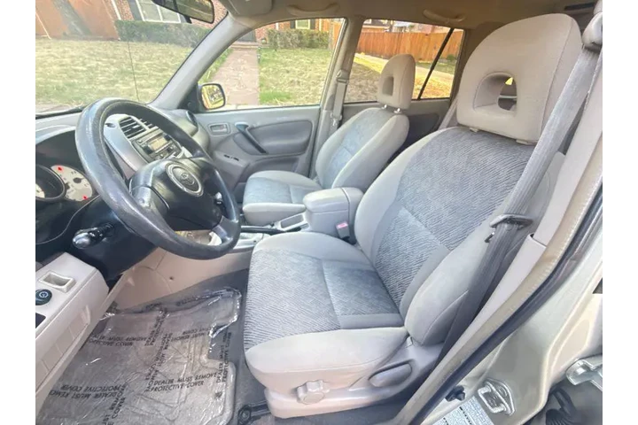 $9495 : 2003 RAV4 image 9