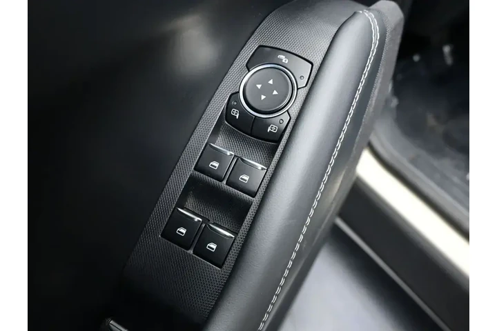 $28438 : Ford Mustang Mach-E 2025 Sel image 10