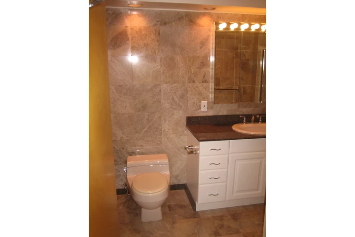 $2850 : Maspeth 2 Dorm/Yarda Bonito image 7