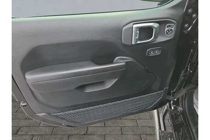 $26995 : Jeep Wrangler Unlimited 2019 image 10