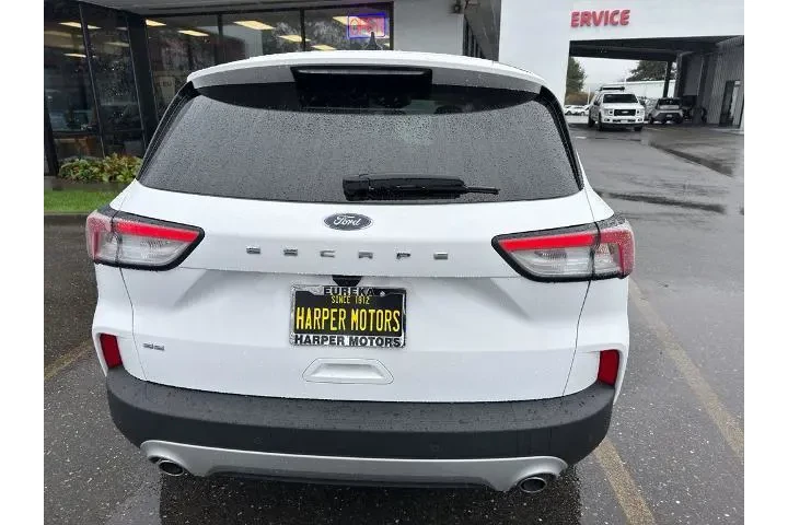 $16995 : Ford Escape 2022 SE 4dr SUV image 5