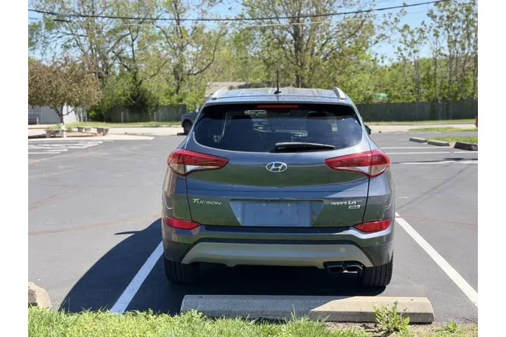 $7999 : 2017 Tucson Sport image 5