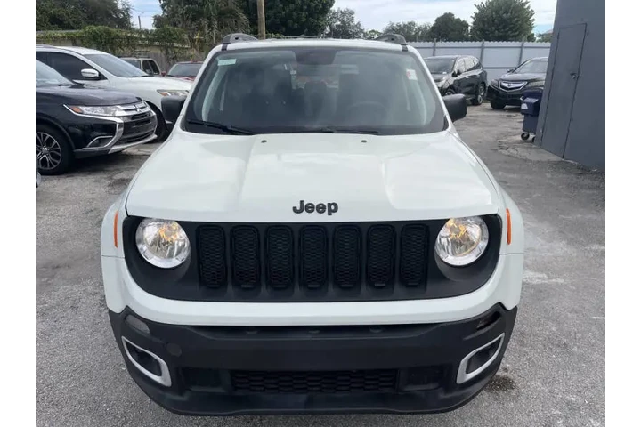 $8500 : 2018 Renegade Sport image 1