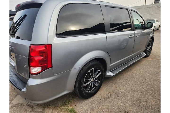 $7495 : 2018 Grand Caravan SE Plus image 3