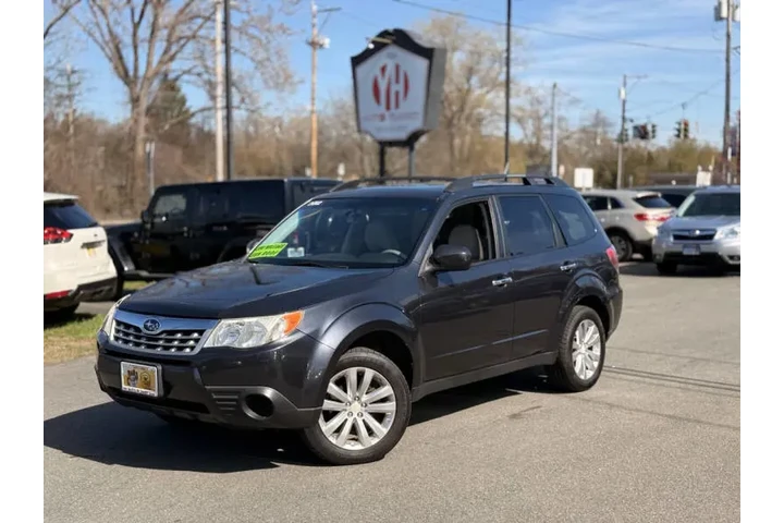 $7500 : 2012 Forester 2.5X Premium image 2