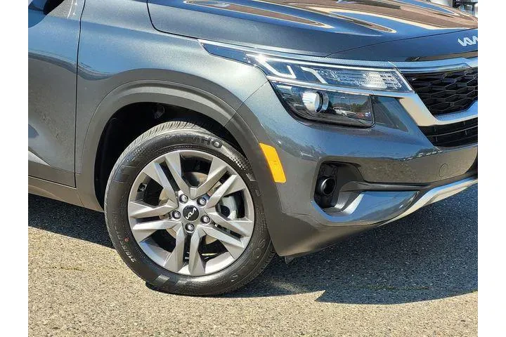 $19994 : Kia Seltos 2023 S 4dr SUV image 6