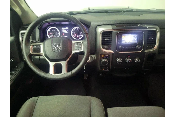 $29998 : Ram 1500 Classic 2024 4x4 SL image 10