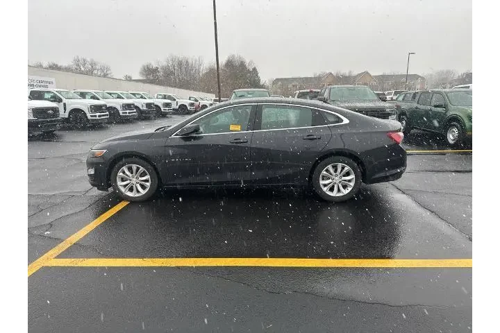 $15081 : Chevrolet Malibu 2022 LT 4dr image 8