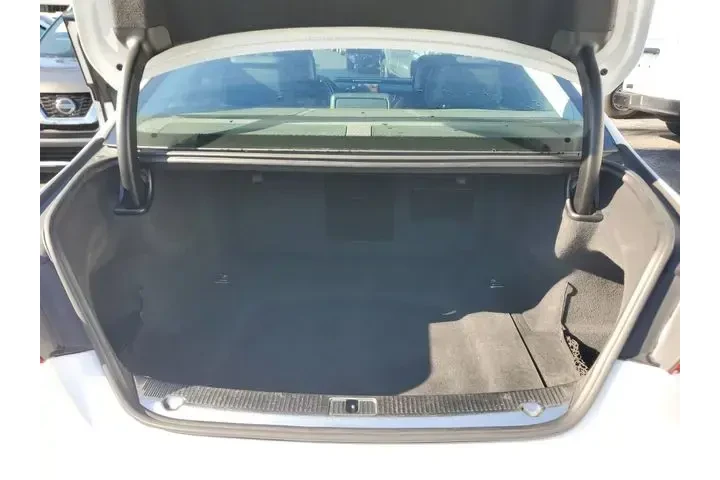 $17490 : Audi A8 L 2017 AWD 3.0T quat image 9