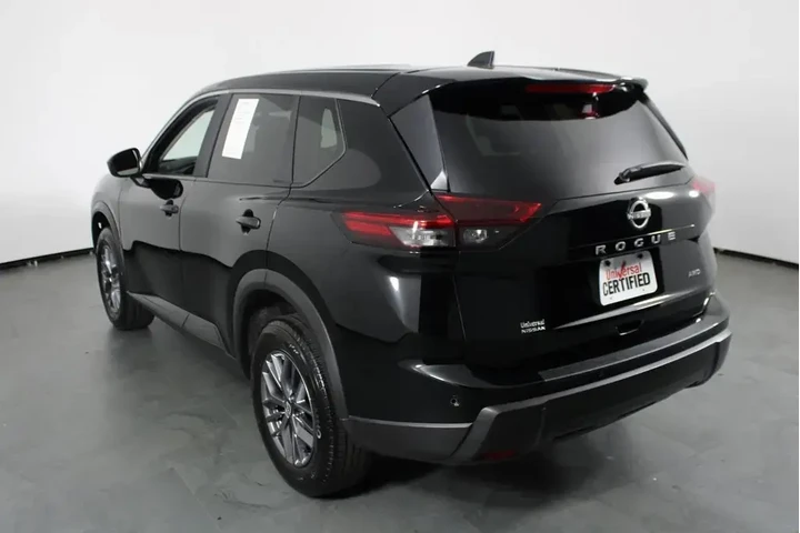 $22149 : Nissan Rogue 2024 AWD S 4dr image 3