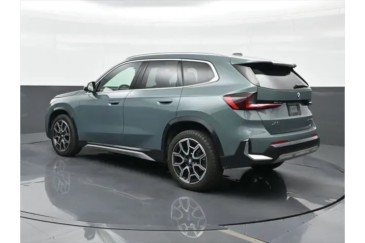 $34891 : BMW X1 2023 AWD xDrive28i 4d image 2