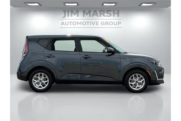 $18988 : Kia Soul 2023 LX 4dr Crossov image 8