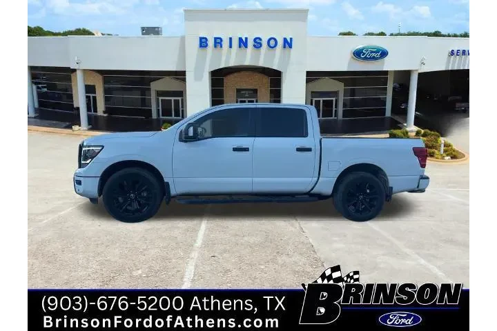 $34591 : Nissan Titan 2023 4x4 SV 4dr image 8