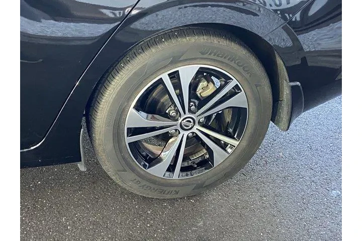 Nissan Sentra 2023 SV 4dr Se image 10