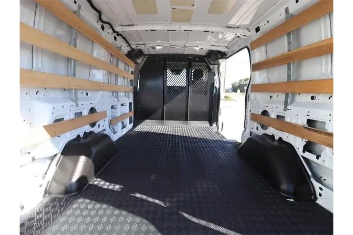 $32946 : Ford Transit 2024 250 3dr SW image 10