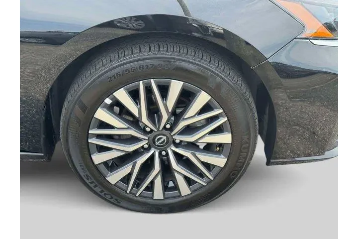 $19995 : Nissan Altima 2025 2.5 SV 4d image 4