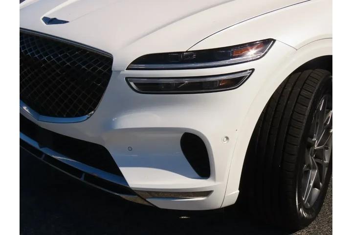 $36999 : Genesis GV70 2023 AWD 2.5T S image 3