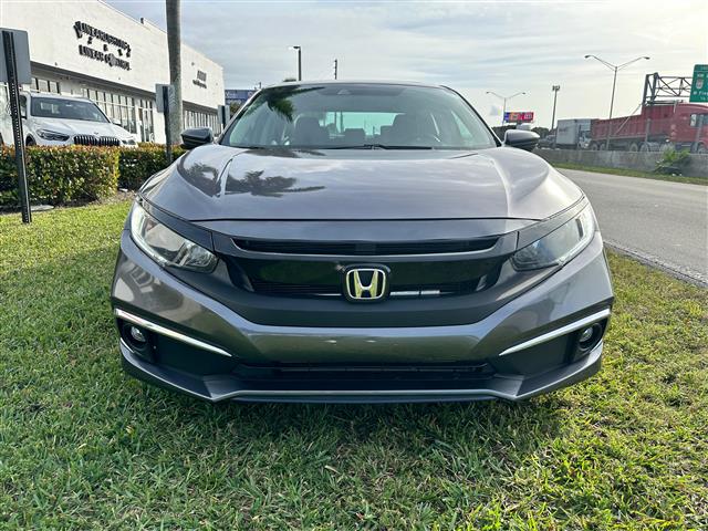 $3000 : Honda Civic EX image 4