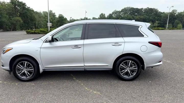 $23499 : Used 2018 QX60 AWD for sale i image 7