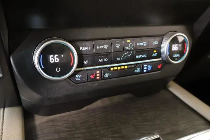 $24395 : Ford Expedition 2019 4x4 Lim image 8