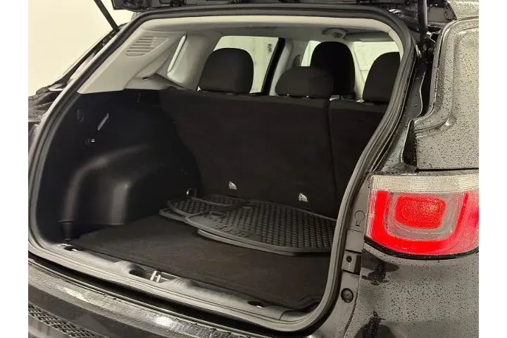 $14000 : Jeep Compass 2018 4x4 Sport image 7