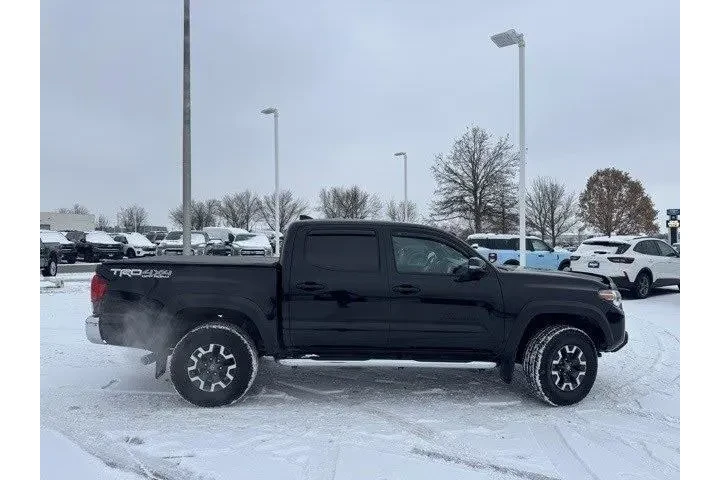 $34353 : Toyota Tacoma 2019 4x4 TRD P image 8