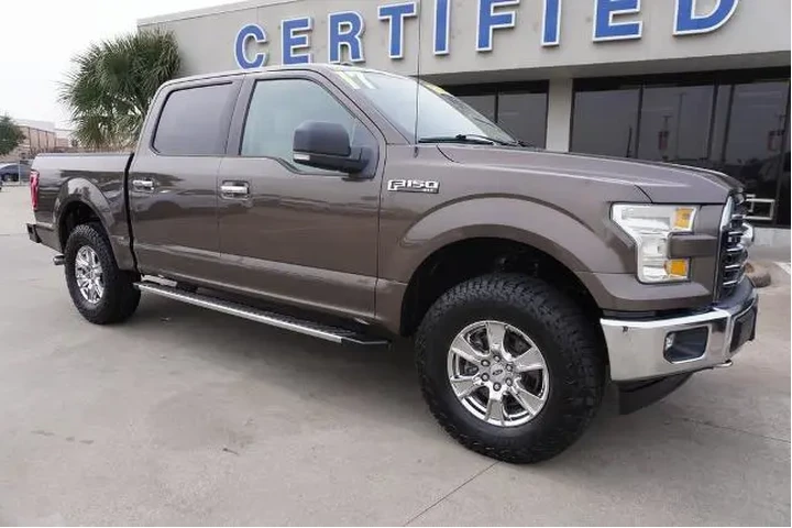 $18488 : Ford F-150 2017 4x4 XLT 4dr image 1