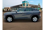 $23701 : Hyundai KONA 2025 AWD SE 4dr thumbnail