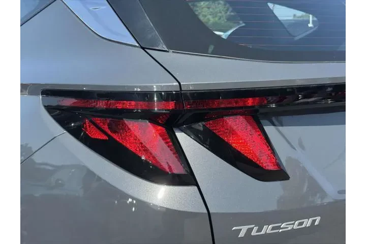 $26995 : Hyundai TUCSON 2025 AWD SE 4 image 9