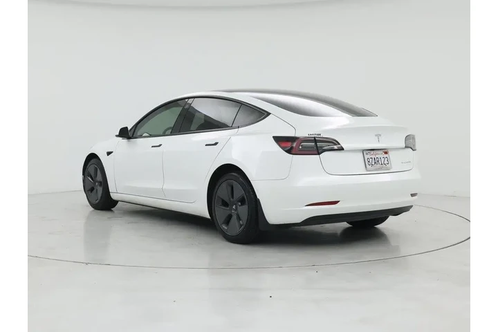 $27998 : Tesla Model 3 2022 AWD Long image 2