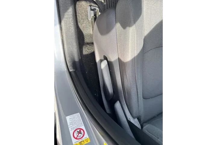 $19995 : Toyota RAV4 2019 XLE 4dr SUV image 5