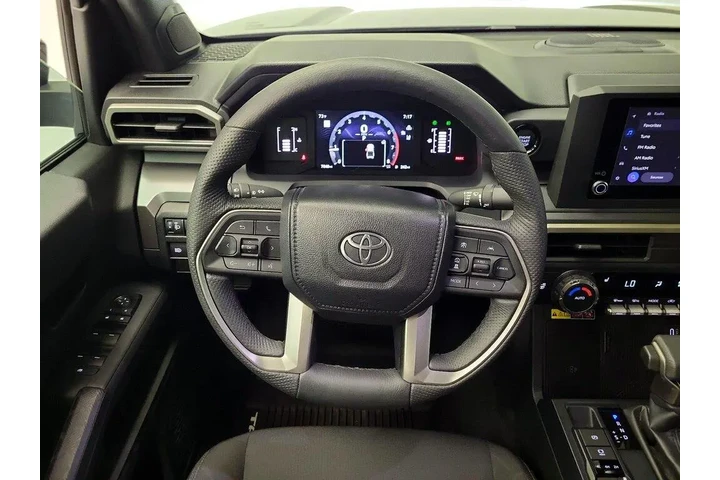 $38998 : Toyota Tacoma 2024 4x4 SR5 4 image 10
