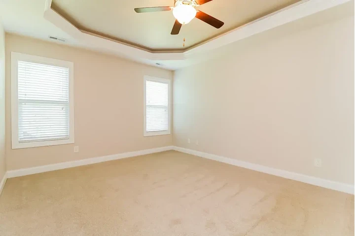 $1040 : Comfortable Apartment image 4