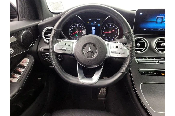 $29998 : Mercedes-Benz GLC 2022 AWD G image 10
