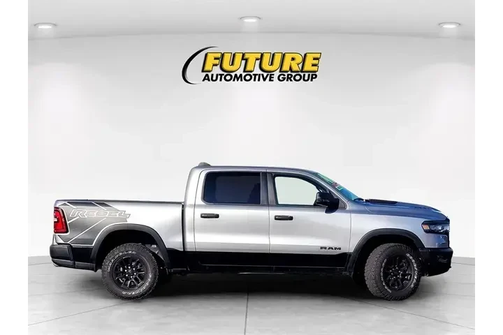 $39888 : Ram 1500 2025 4x4 Rebel 4dr image 3