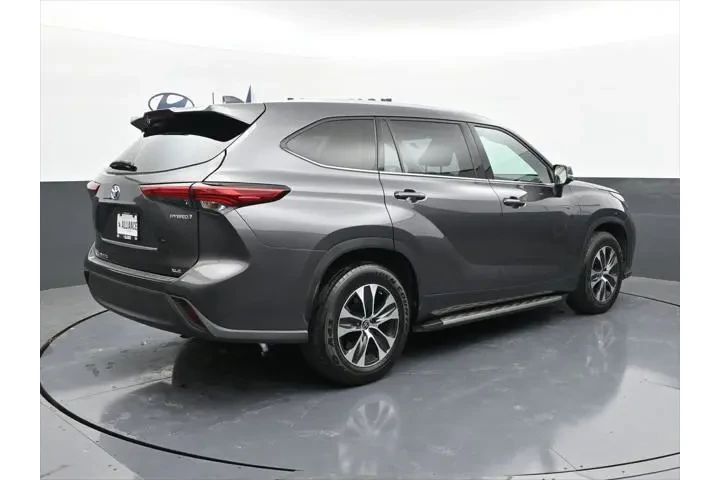 $31827 : Toyota Highlander Hybrid 202 image 8