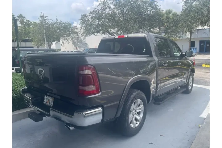 $37000 : Ram 1500 2022 4x2 Laramie 4d image 5