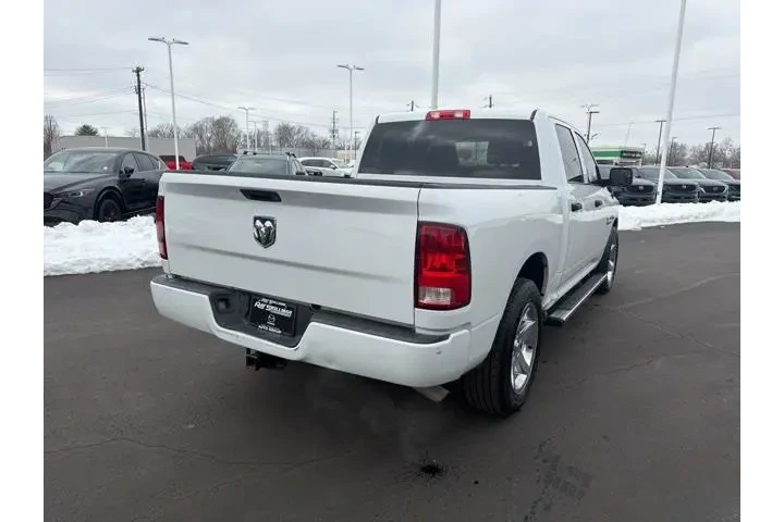 $14980 : Ram 1500 2018 4x2 Express 4d image 7