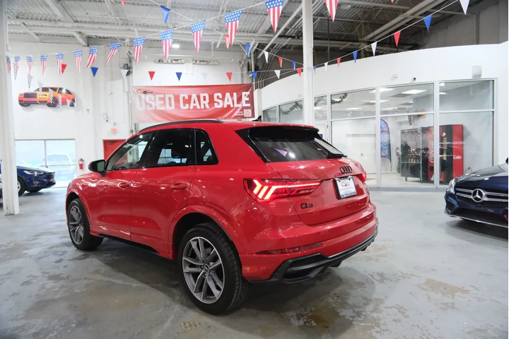 $29575 : 2022 Q3 45 S line Premium Plus image 8