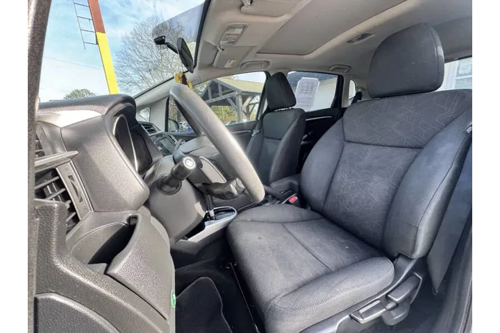 2018 Civic LX image 8