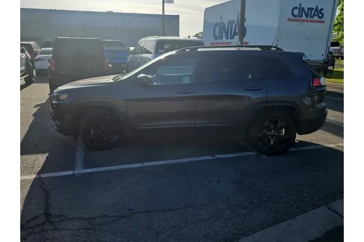 $14000 : Jeep Cherokee 2020 Latitude image 5